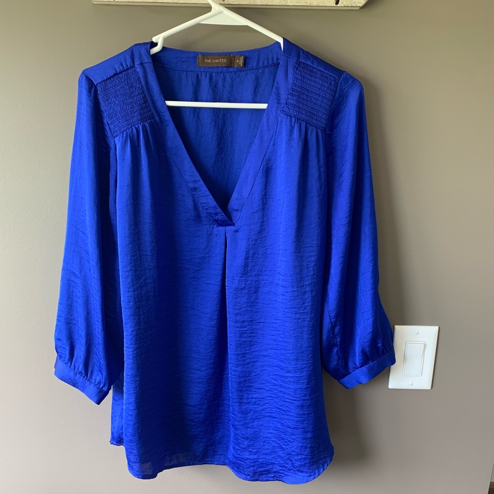 Limited blouse